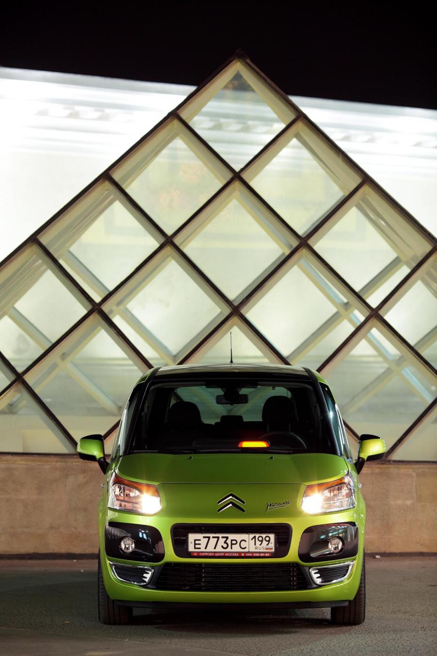  Citroen C3 Picasso 2009 года  (фото 121 из 242)